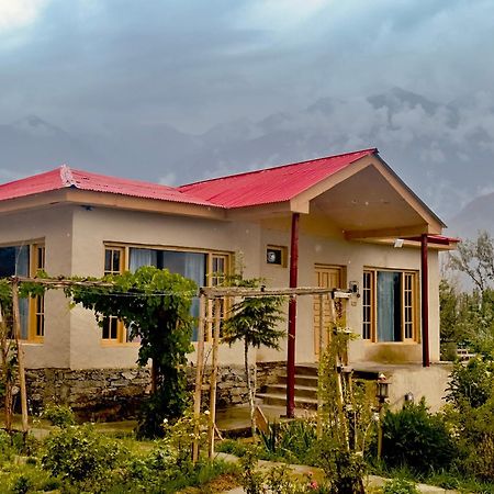 Orgventure Resorts סקרדו מראה חיצוני תמונה